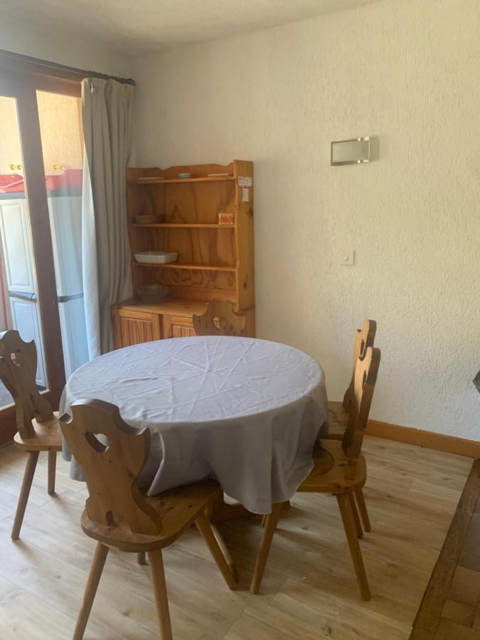 Appartement Avec Acces Piscine- Station- 4 Personnes Saint-Jean-dʼAulps المظهر الخارجي الصورة